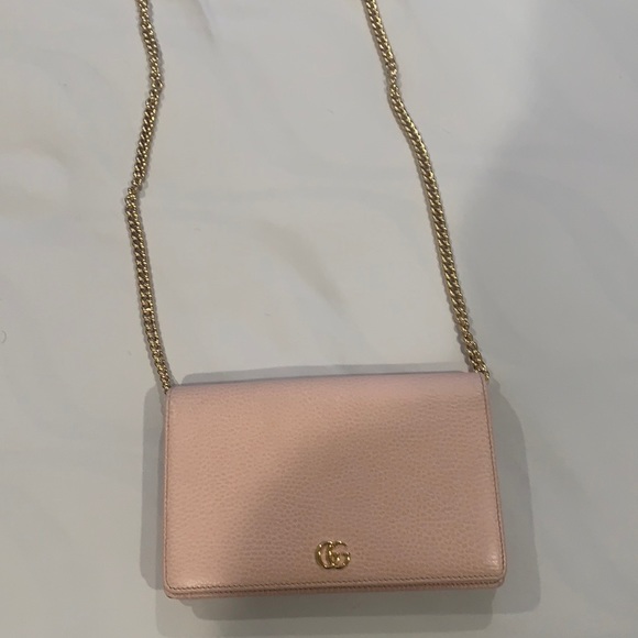 100% authentic Gucci mini bag for sale worn three times great condition!! - Picture 2 of 3
